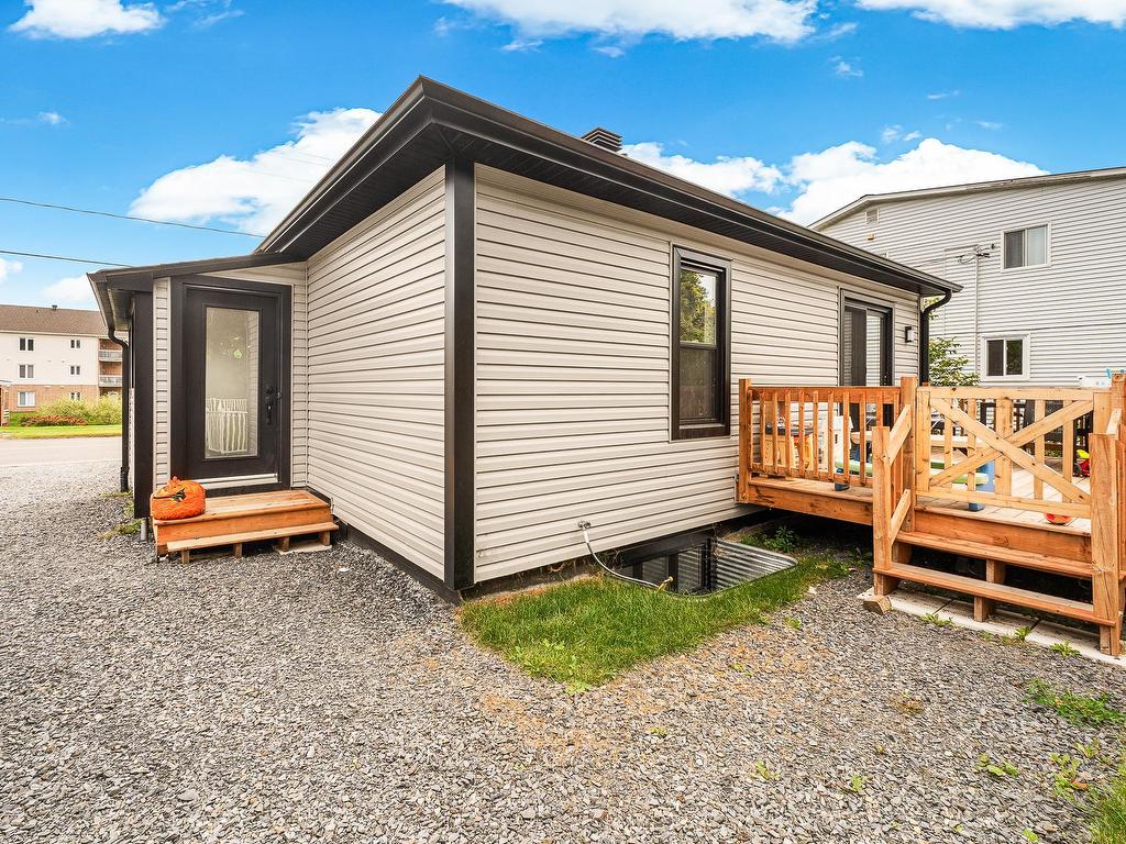 









123


Rue Gendreau

,
Coaticook,




QC
J1A2N3


