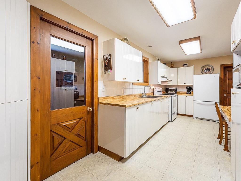 









61


Ch. de Foster

,
Lac-Brome,




QC
J0E1R0

