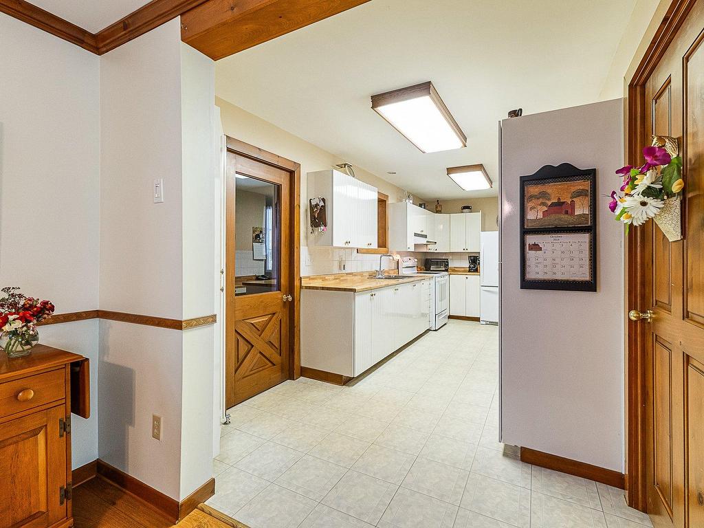 









61


Ch. de Foster

,
Lac-Brome,




QC
J0E1R0


