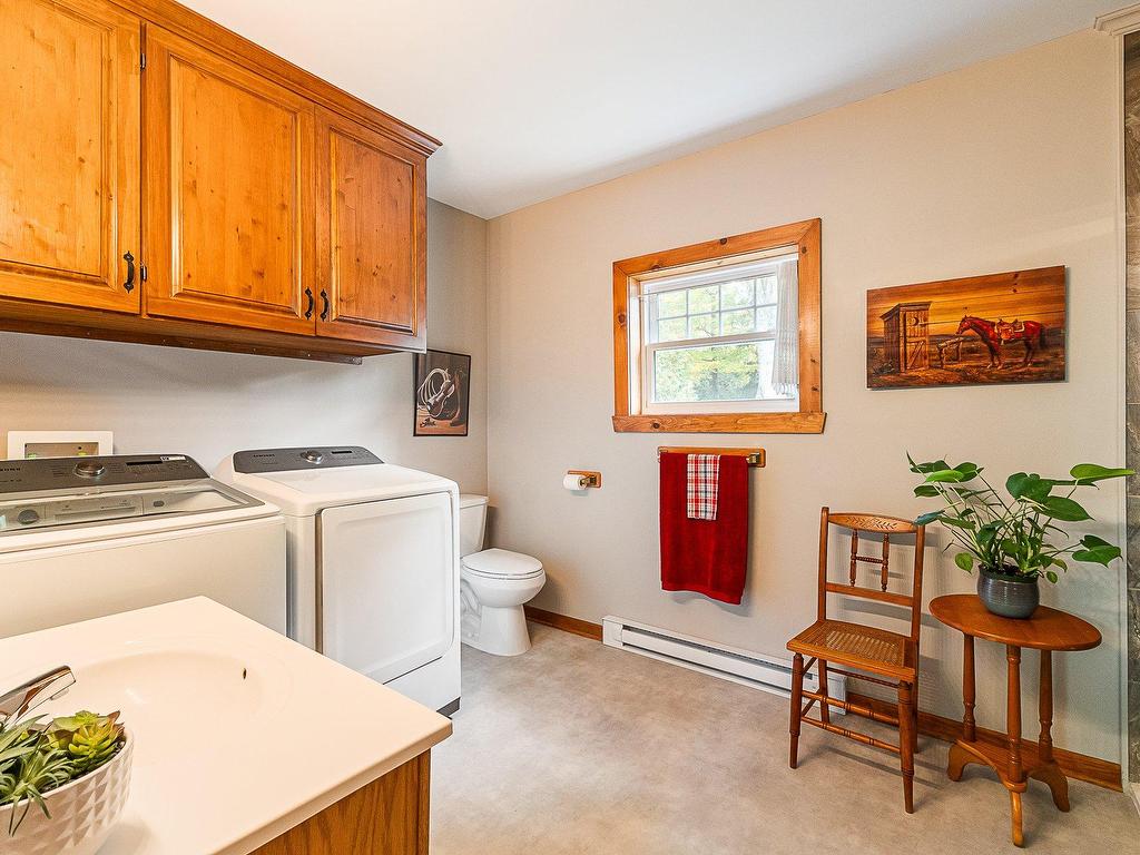 









61


Ch. de Foster

,
Lac-Brome,




QC
J0E1R0

