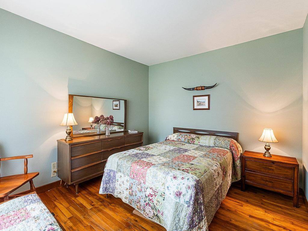 









61


Ch. de Foster

,
Lac-Brome,




QC
J0E1R0

