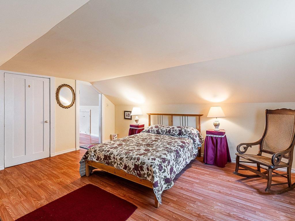 









61


Ch. de Foster

,
Lac-Brome,




QC
J0E1R0

