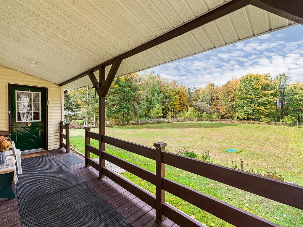 









61


Ch. de Foster

,
Lac-Brome,




QC
J0E1R0


