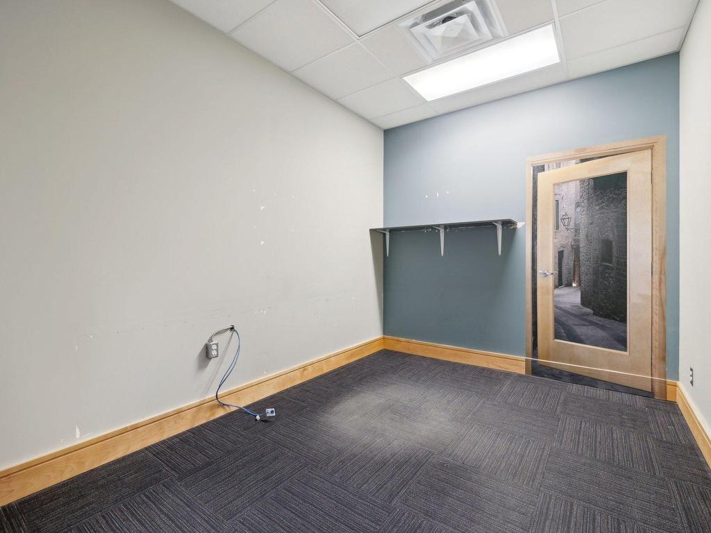 









250


Rue Deveault

,
Gatineau (Hull),




QC
J8Z1T4

