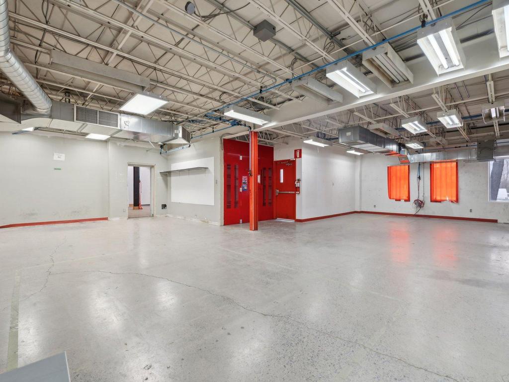 









250


Rue Deveault

,
Gatineau (Hull),




QC
J8Z1T4

