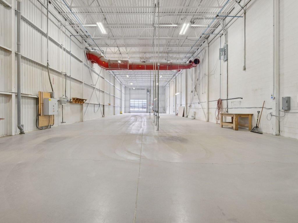 









250


Rue Deveault

,
Gatineau (Hull),




QC
J8Z1T4

