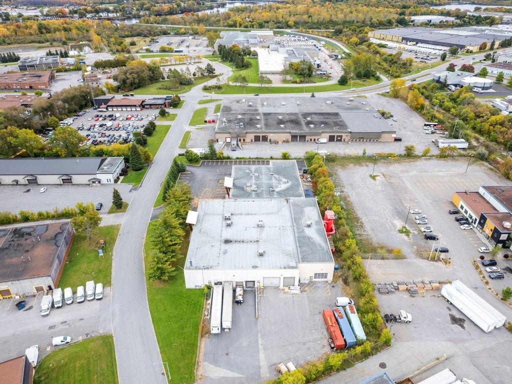 









250


Rue Deveault

,
Gatineau (Hull),




QC
J8Z1T4

