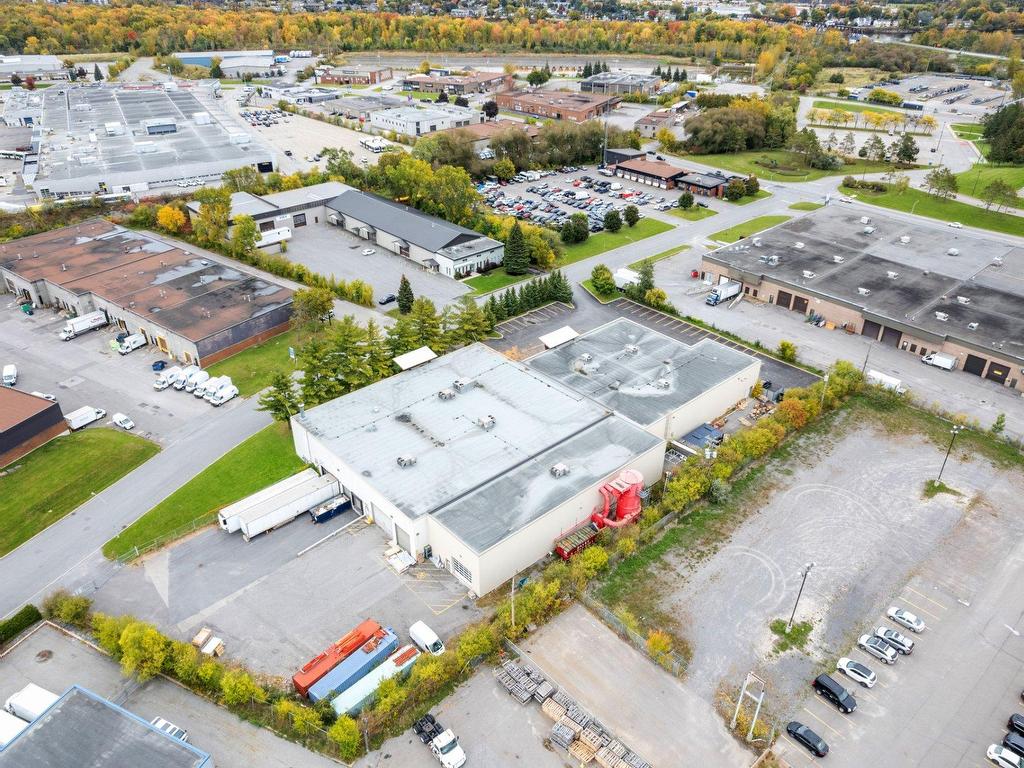 









250


Rue Deveault

,
Gatineau (Hull),




QC
J8Z1T4

