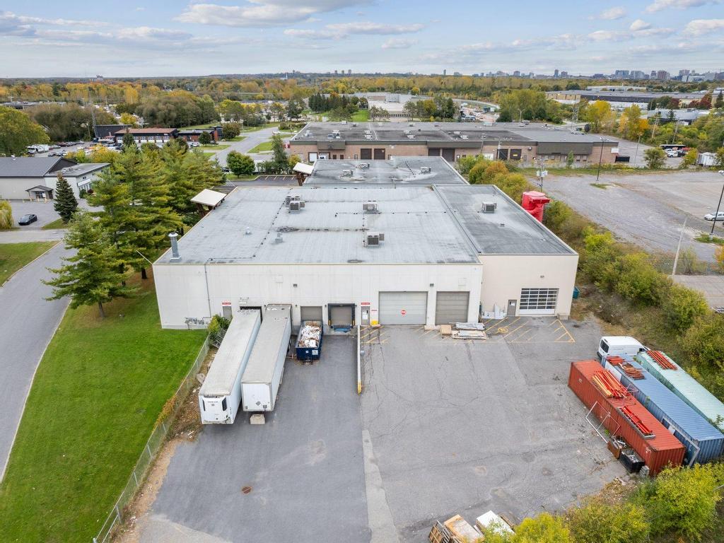 









250


Rue Deveault

,
Gatineau (Hull),




QC
J8Z1T4


