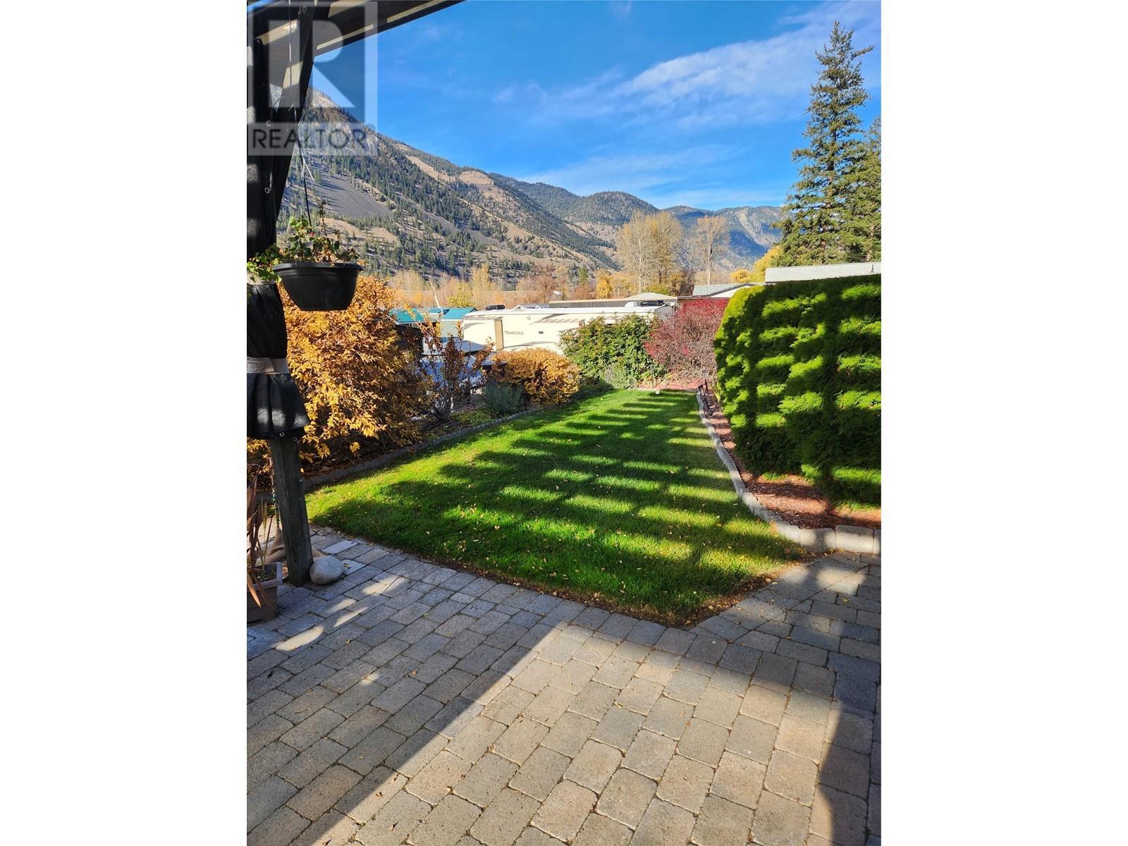 












4354 Highway 3 Unit# 70

,
Keremeos,







British Columbia
V0X1N1

