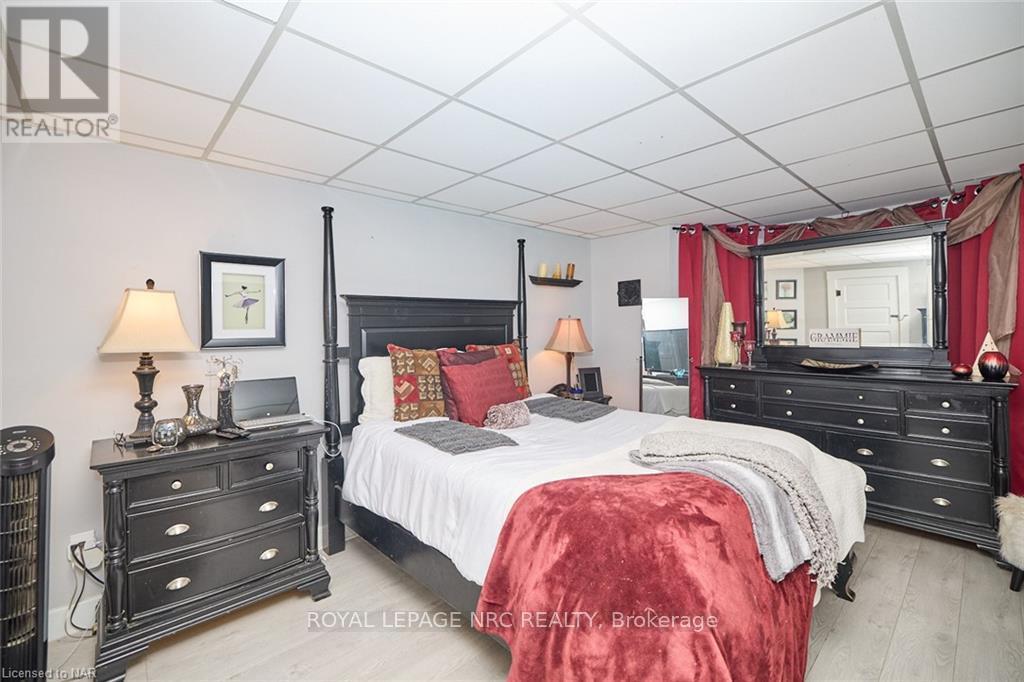 












3758 MAIN STREET

,
Niagara Falls (Chippawa),




Ontario
L2G6B2

