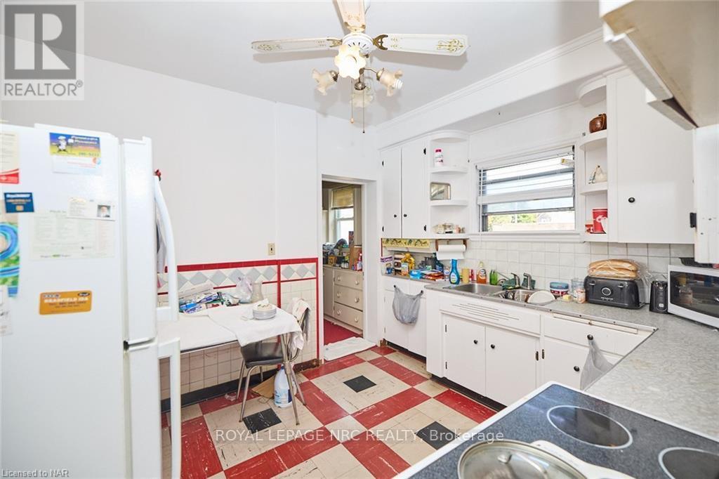 












3758 MAIN STREET

,
Niagara Falls (Chippawa),




Ontario
L2G6B2

