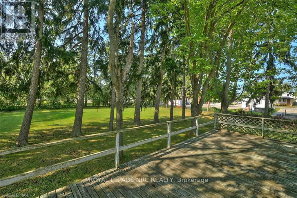 












3758 MAIN STREET

,
Niagara Falls (Chippawa),




Ontario
L2G6B2

