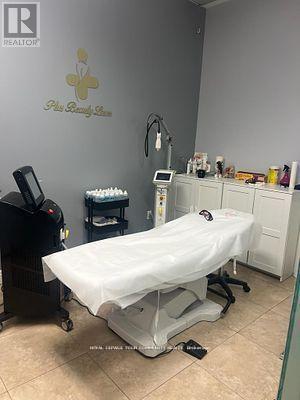 












214 - 7163 YONGE STREET

,
Markham,




Ontario
L3T0G6

