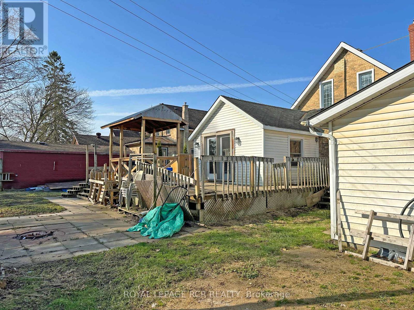 












641 10TH AVENUE

,
Hanover,




Ontario
N4N2P6

