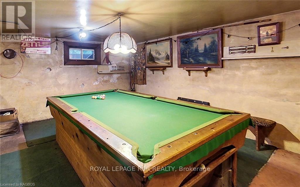 












862 24TH AVENUE

,
Hanover,




Ontario
N4N3B8

