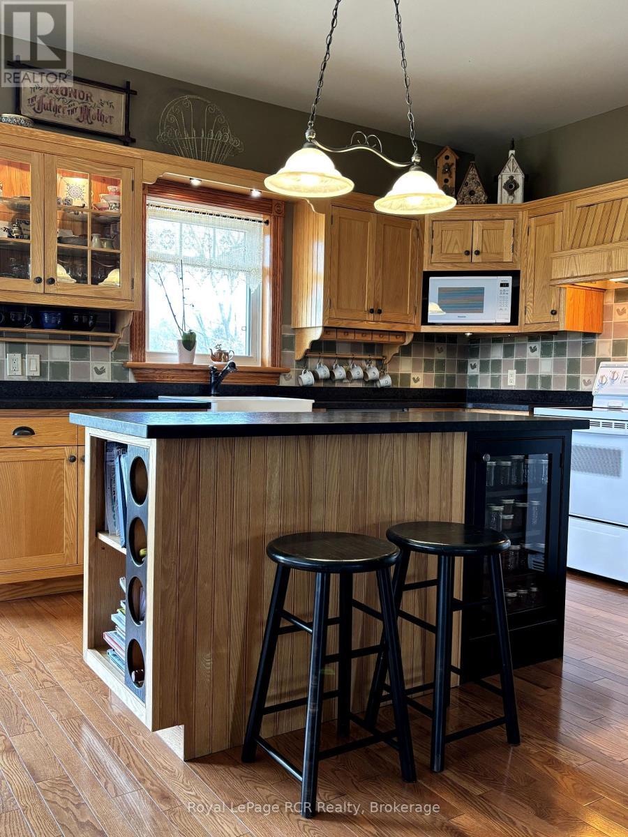 












243392 SOUTHGATE RD 24 ROAD

,
Southgate,




Ontario
N0G1R0

