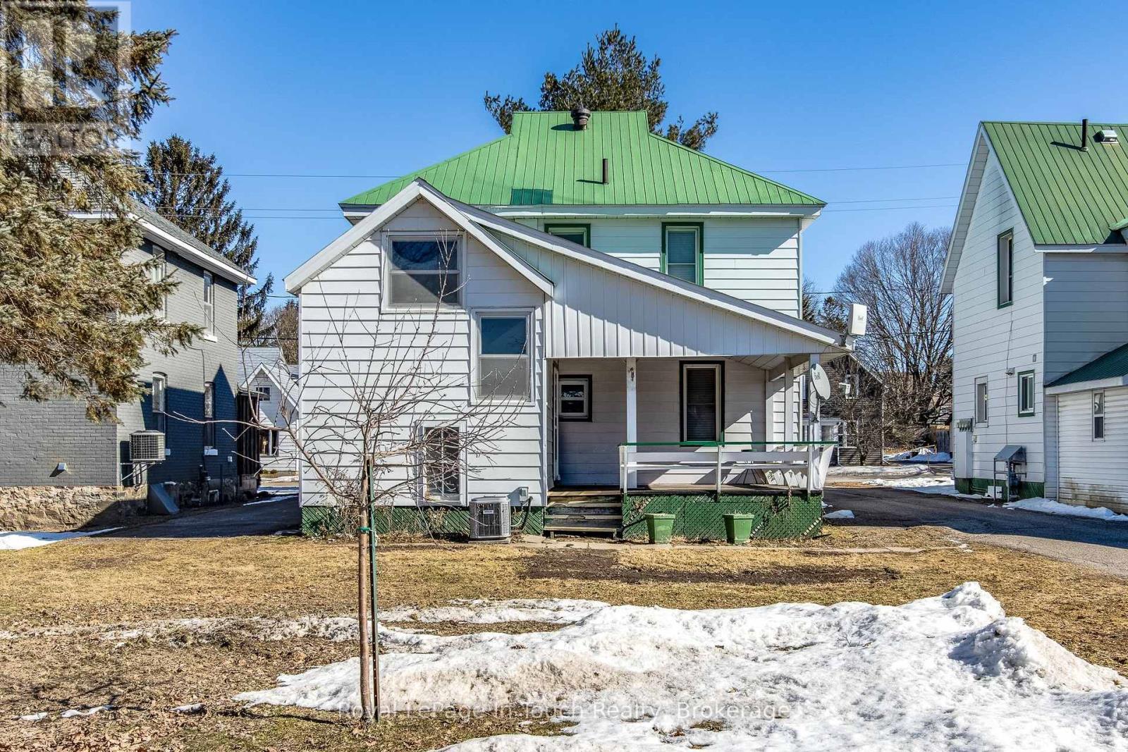 












30 MARIA STREET

,
Penetanguishene,




Ontario
L9M1L5

