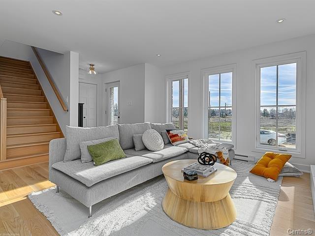 












Rue du Noroît

,
Lanoraie,




QC
J0K1E0

