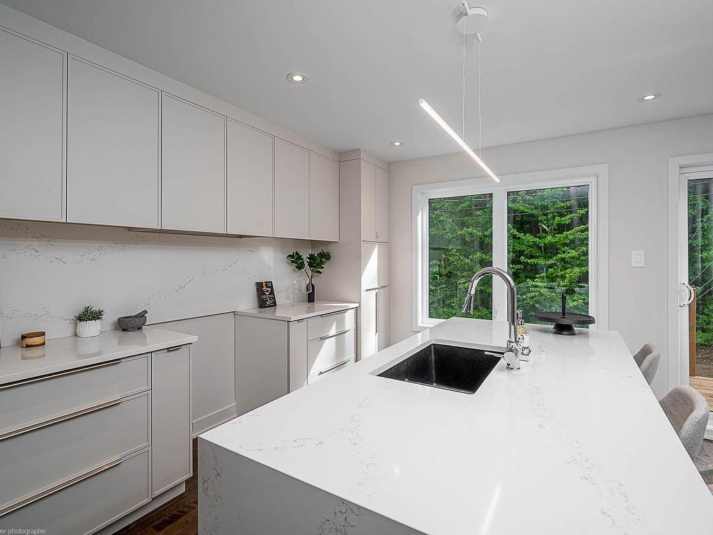 









1636


Rue de la Soeur-Joseph-Émilien

,
Joliette,




QC
J6E9K5

