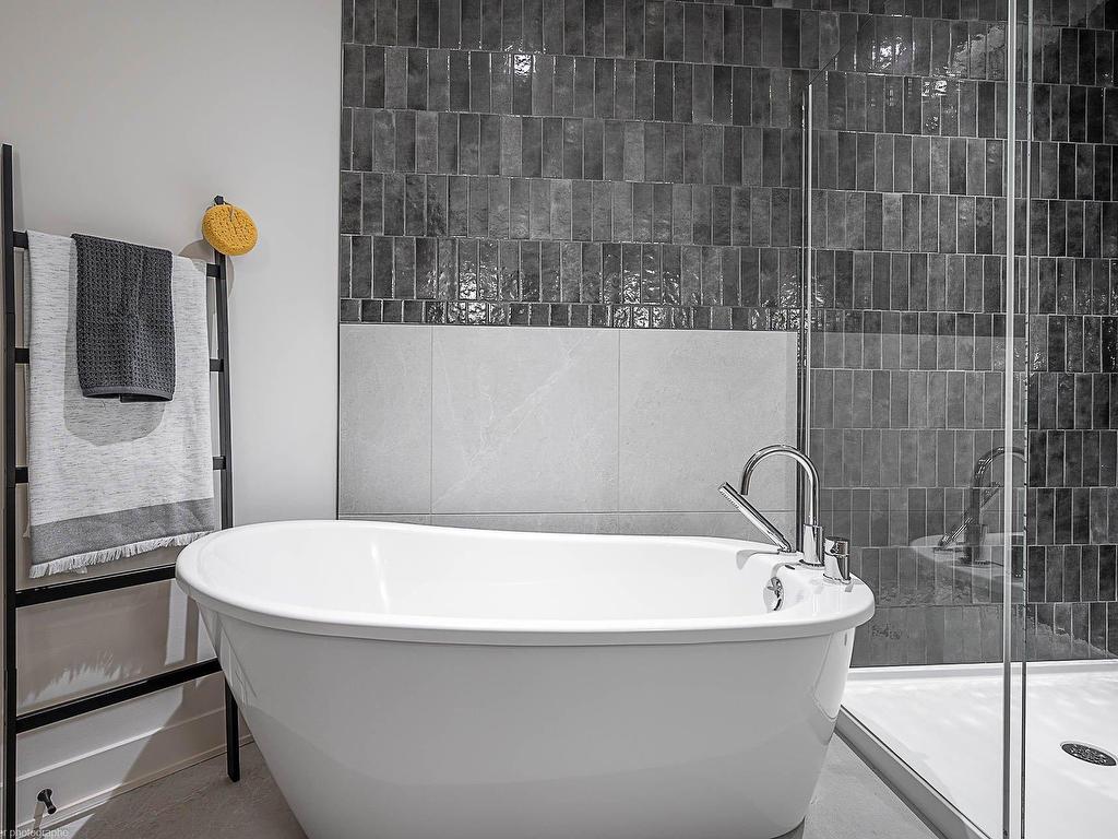 









1636


Rue de la Soeur-Joseph-Émilien

,
Joliette,




QC
J6E9K5

