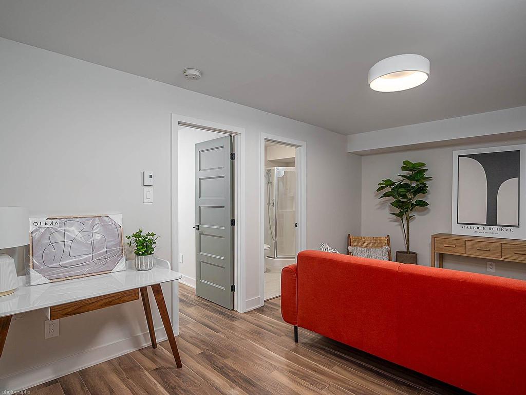 









1636


Rue de la Soeur-Joseph-Émilien

,
Joliette,




QC
J6E9K5


