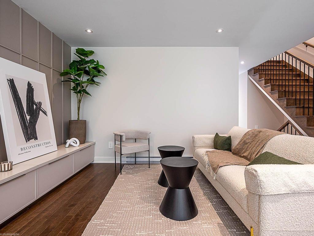 









1636


Rue de la Soeur-Joseph-Émilien

,
Joliette,




QC
J6E9K5

