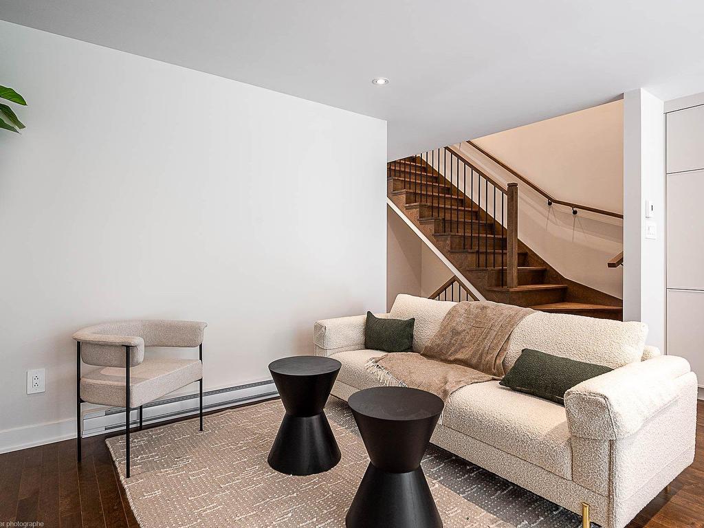 









1636


Rue de la Soeur-Joseph-Émilien

,
Joliette,




QC
J6E9K5

