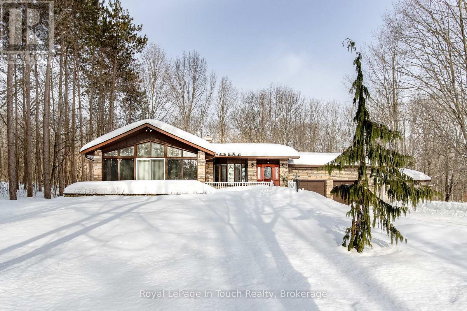 












61 BEAUFORT CRESCENT

,
Tiny,




Ontario
L9M0B8

