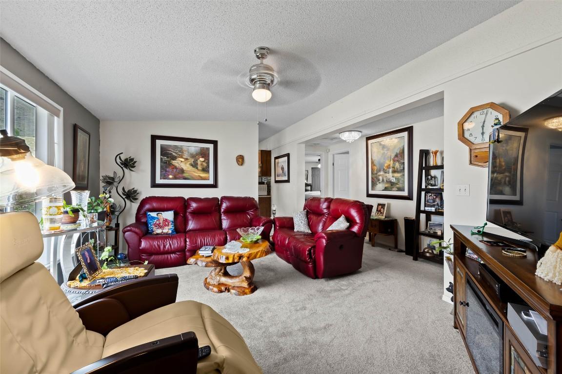 









240


G & M

Road, 29,
Kamloops,




BC
V2H 1P8

