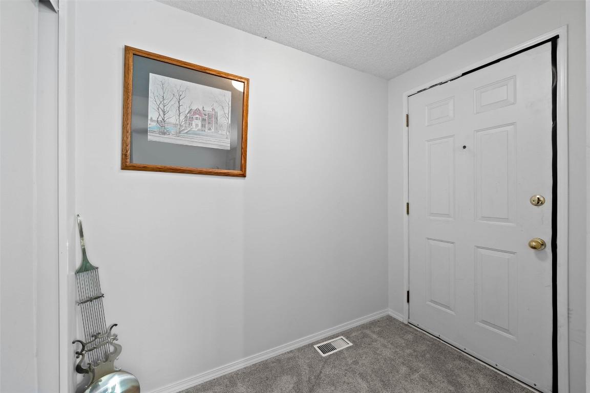 









240


G & M

Road, 29,
Kamloops,




BC
V2H 1P8

