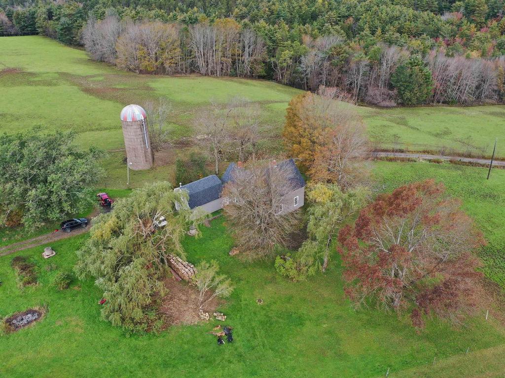 












2249 Upper Branch Road

,
Midville Branch,




NS
B2R 1S2

