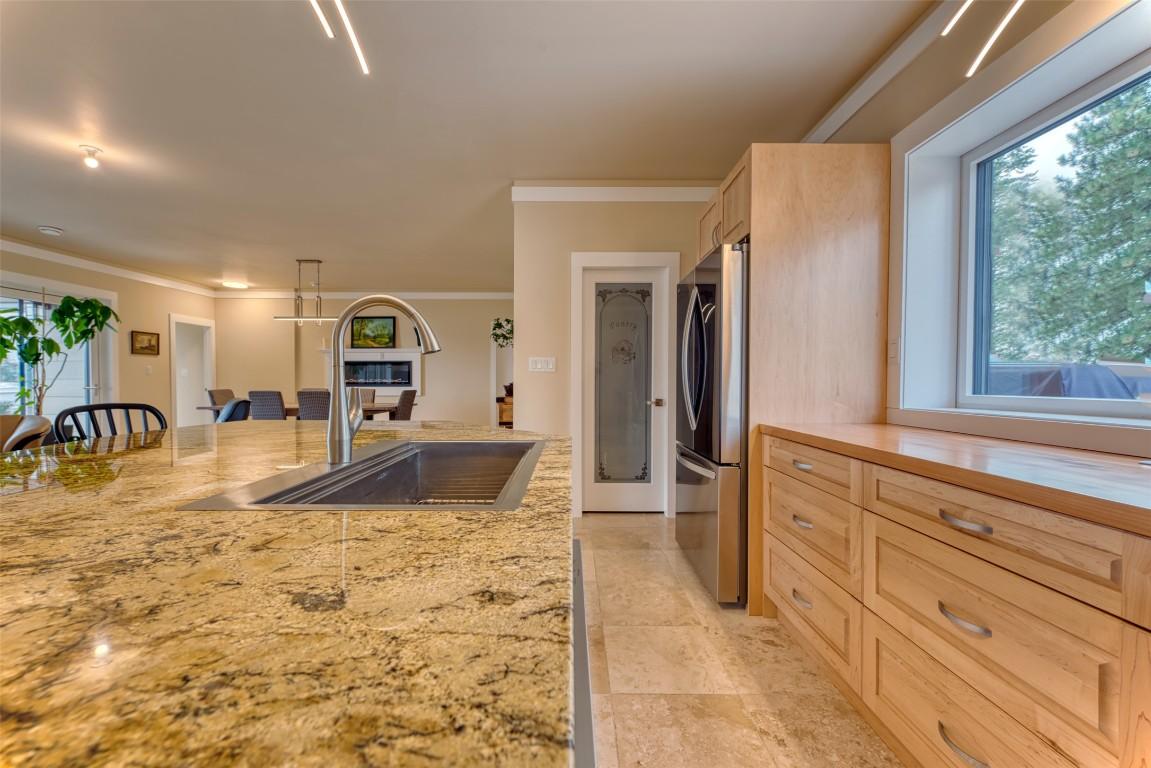 









514


Mountain

Drive,
Vernon,




BC
V1H 2B8


