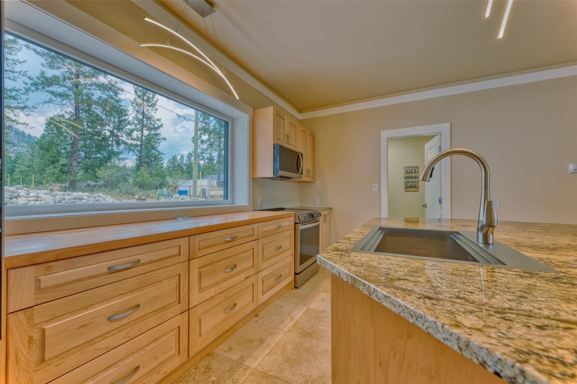 









514


Mountain

Drive,
Vernon,




BC
V1H 2B8

