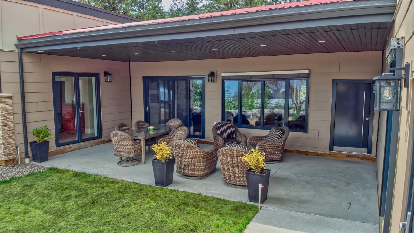 









514


Mountain

Drive,
Vernon,




BC
V1H 2B8

