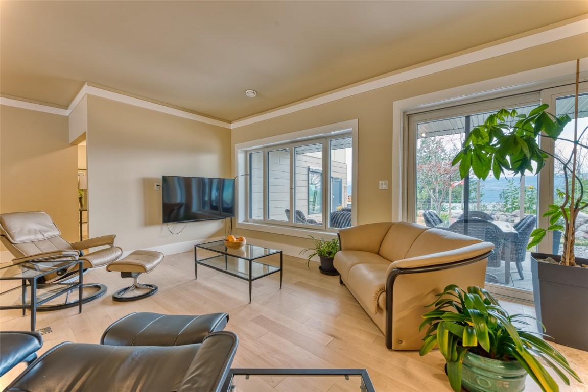









514


Mountain

Drive,
Vernon,




BC
V1H 2B8

