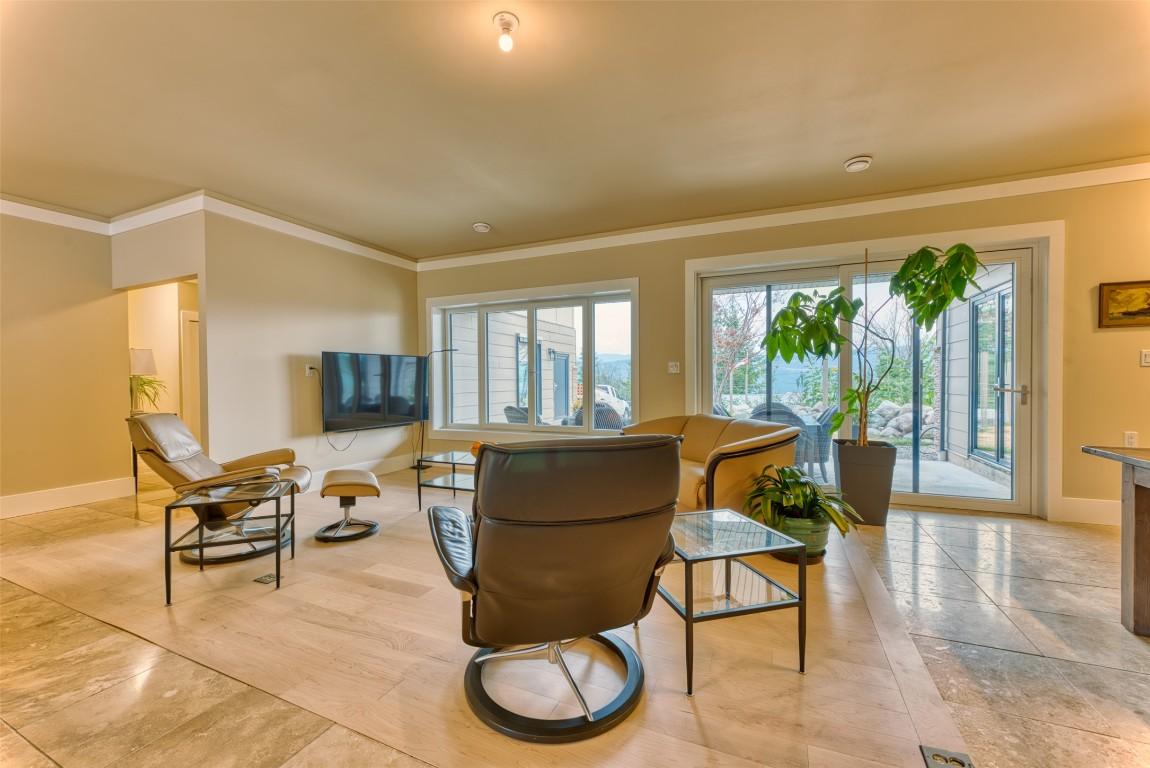 









514


Mountain

Drive,
Vernon,




BC
V1H 2B8

