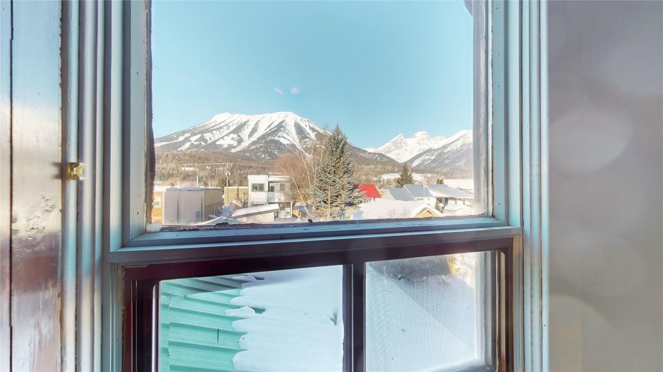 









941


5th

Avenue,
Fernie,




BC
V0B 1M0

