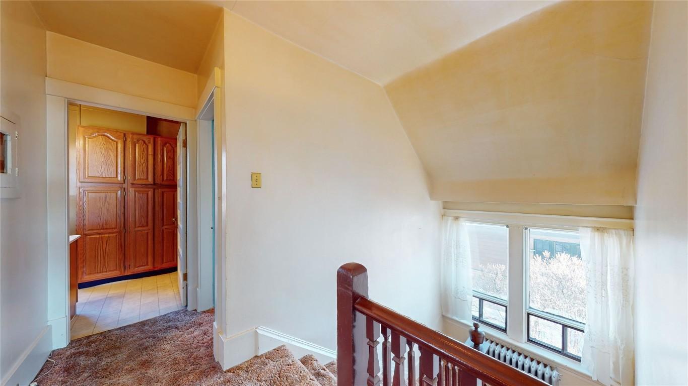 









941


5th

Avenue,
Fernie,




BC
V0B 1M0


