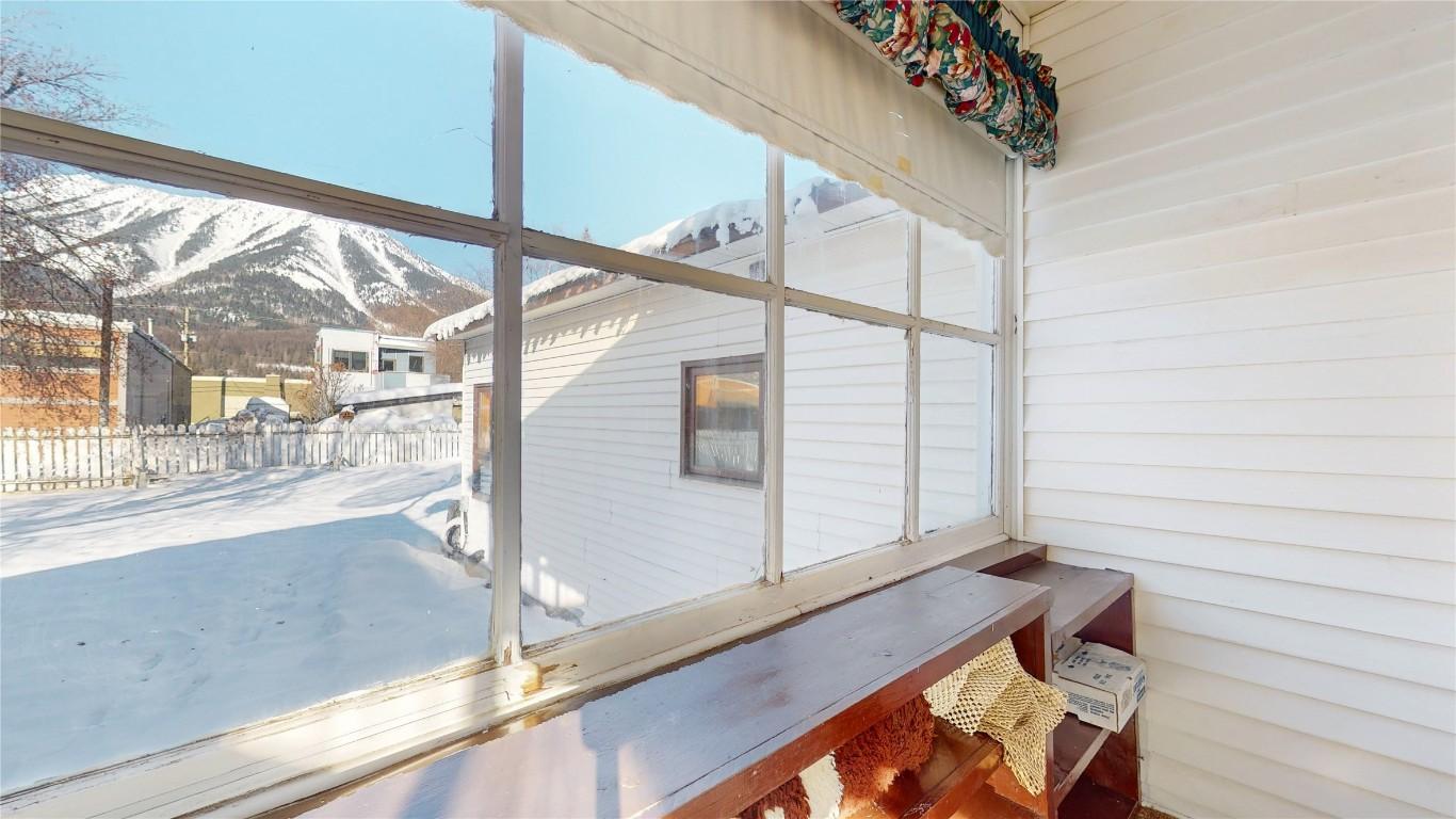 









941


5th

Avenue,
Fernie,




BC
V0B 1M0

