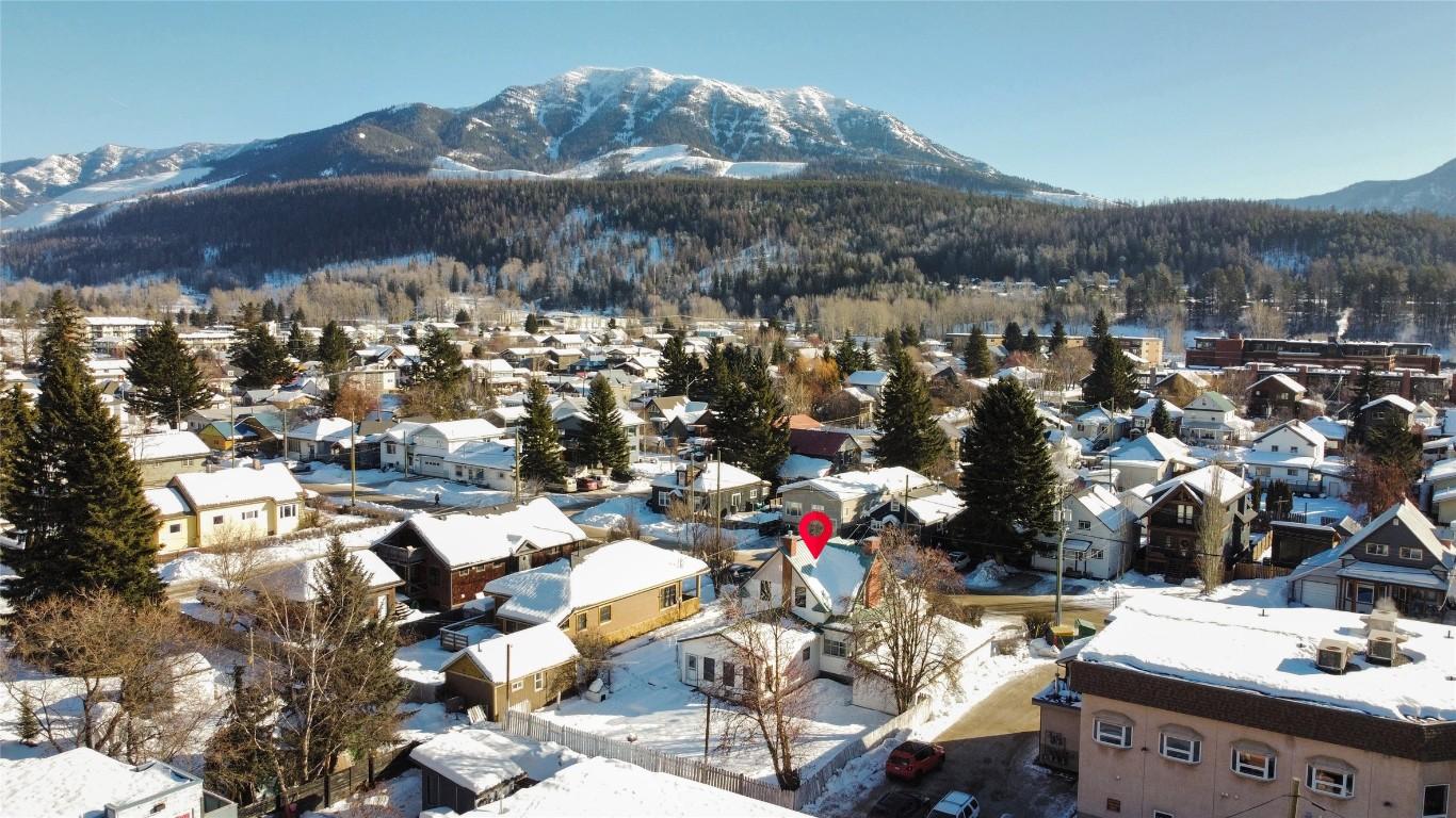 









941


5th

Avenue,
Fernie,




BC
V0B 1M0

