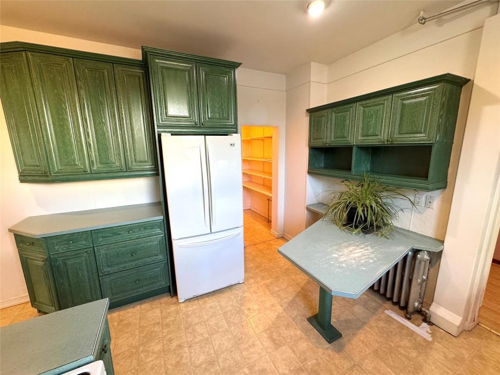 









941


5th

Avenue,
Fernie,




BC
V0B 1M0

