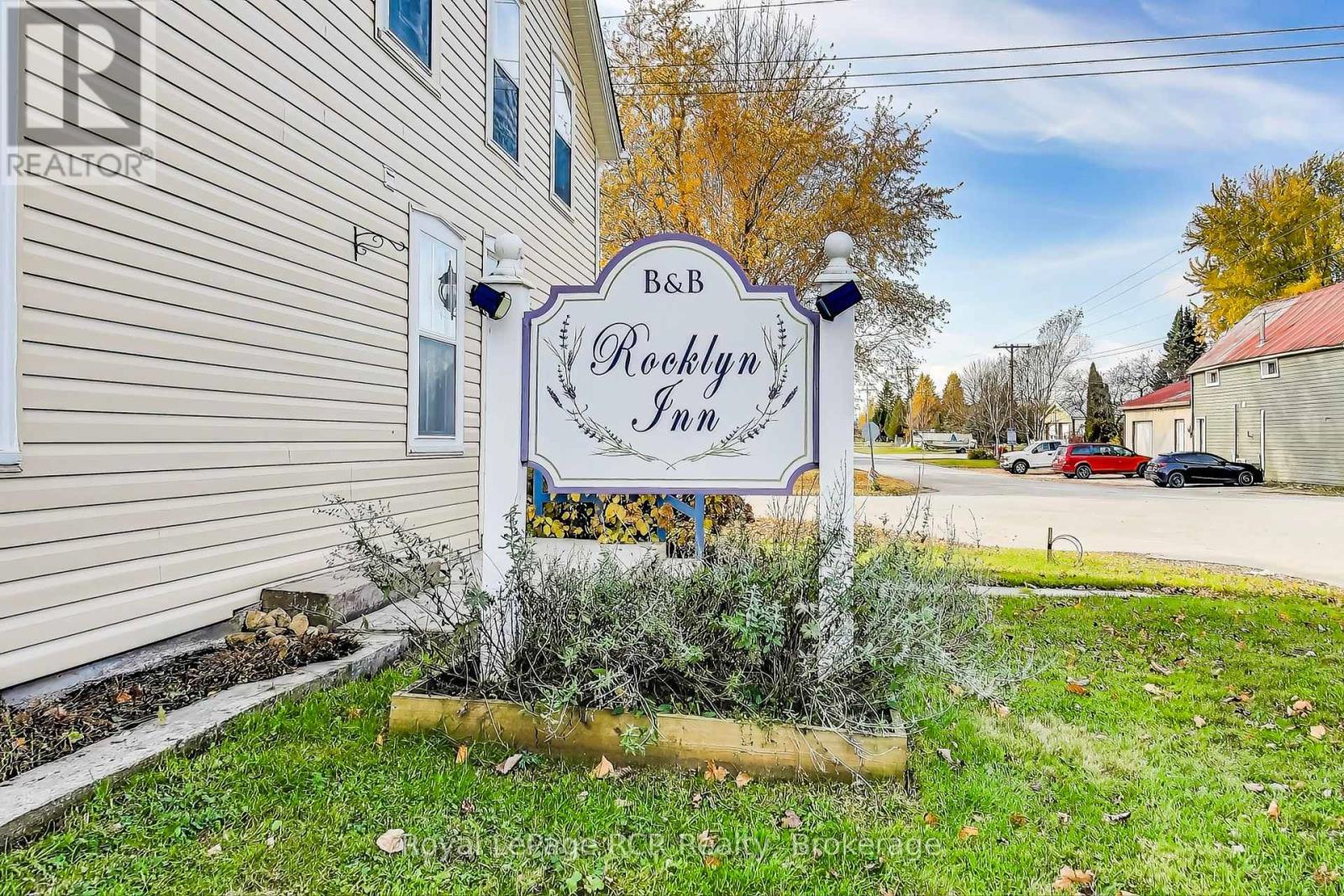 












726004 22B SIDE ROAD

,
Grey Highlands,




Ontario
N4L1W6


