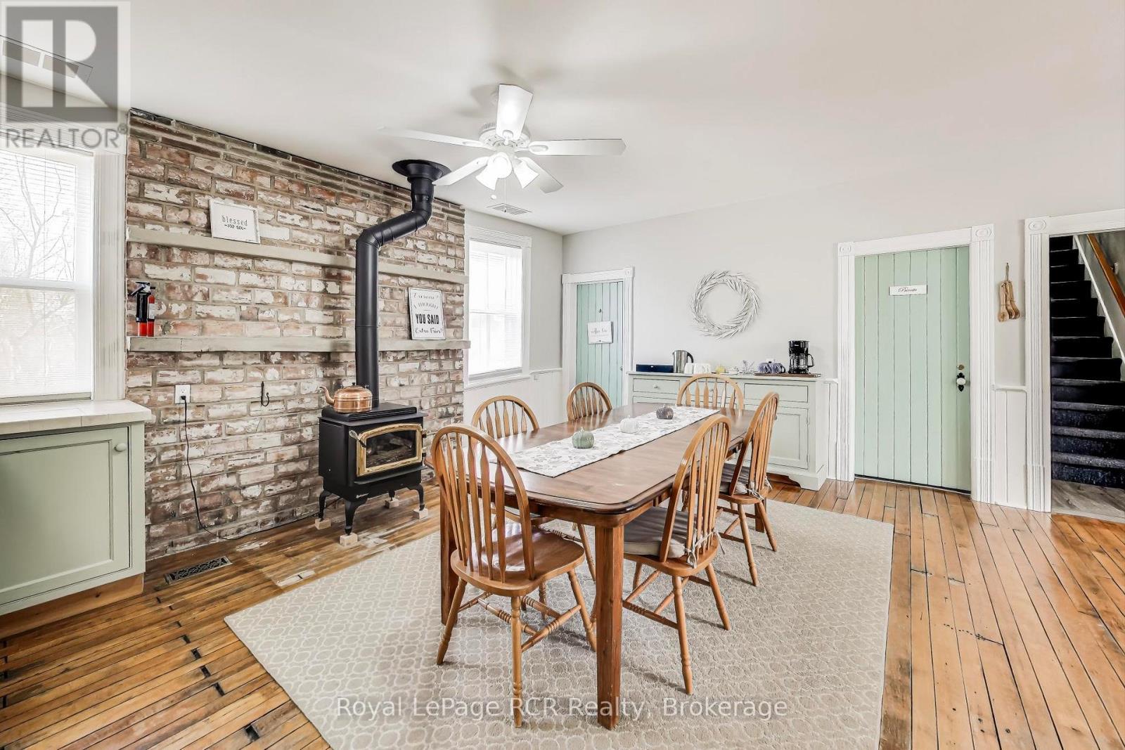 












726004 22B SIDE ROAD

,
Grey Highlands,




Ontario
N4L1W6

