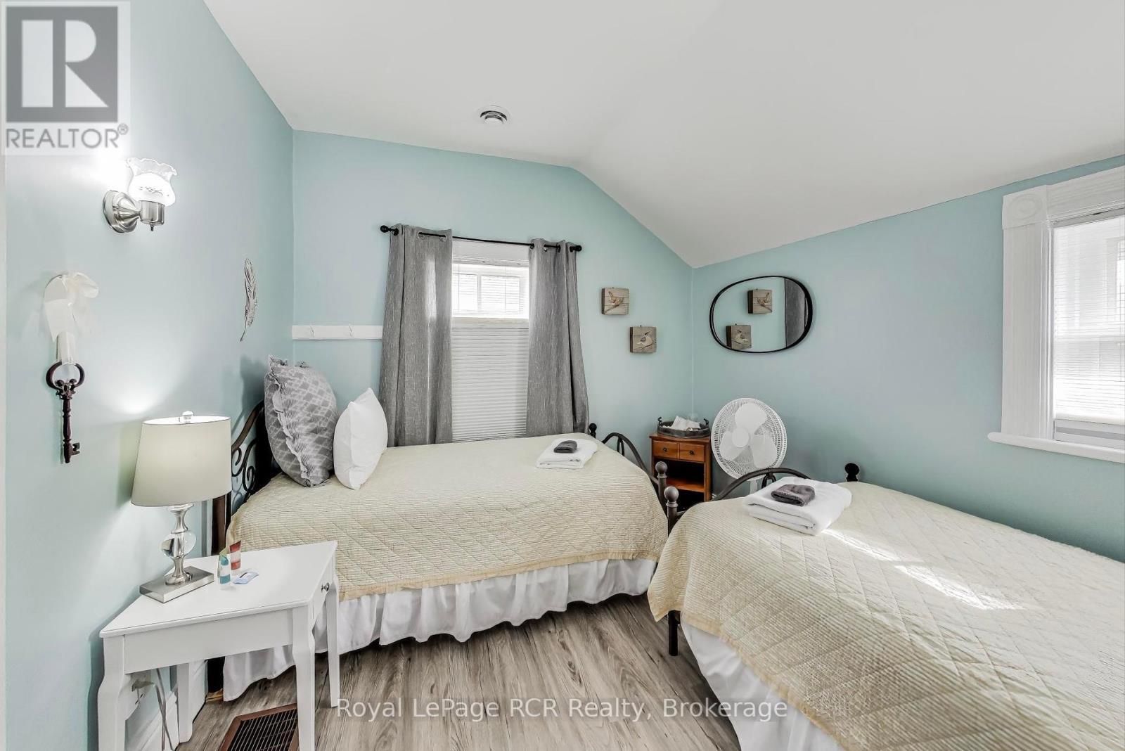 












726004 22B SIDE ROAD

,
Grey Highlands,




Ontario
N4L1W6

