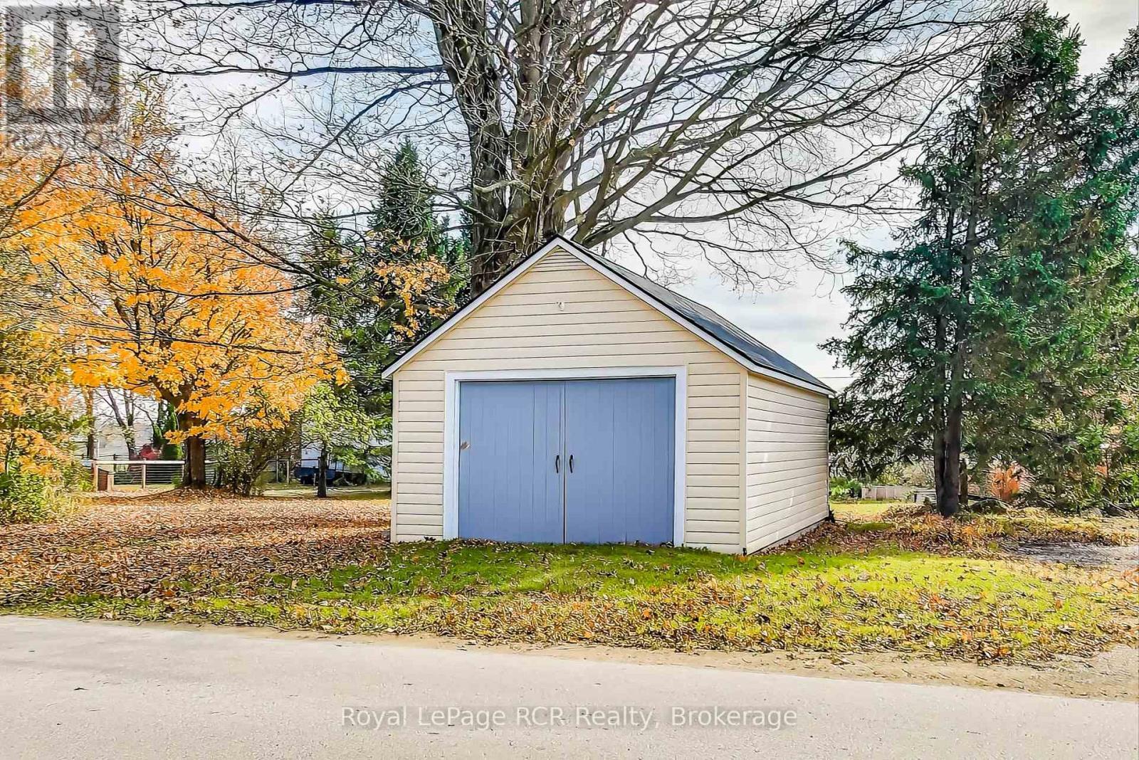 












726004 22B SIDE ROAD

,
Grey Highlands,




Ontario
N4L1W6

