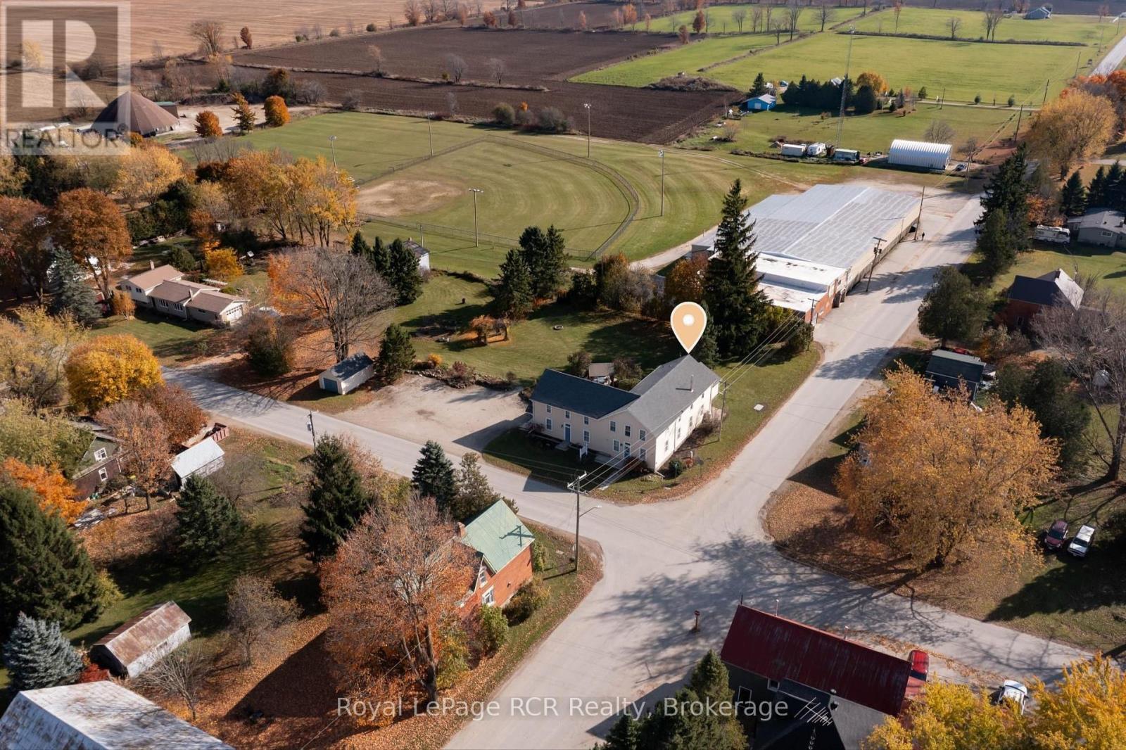 












726004 22B SIDE ROAD

,
Grey Highlands,




Ontario
N4L1W6

