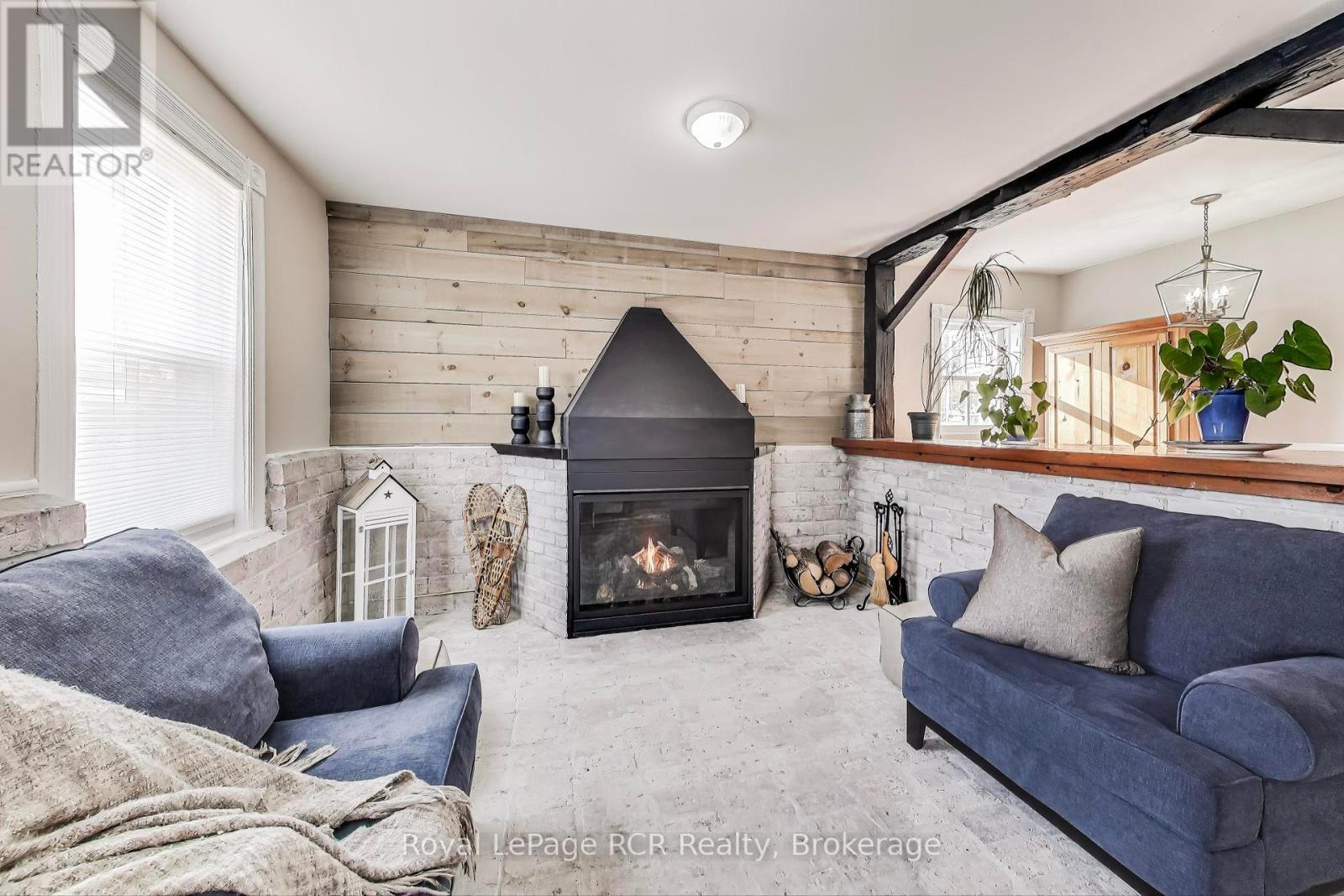 












726004 22B SIDE ROAD

,
Grey Highlands,




Ontario
N4L1W6

