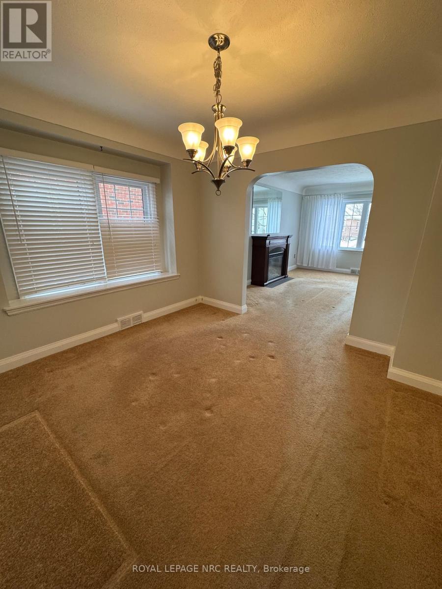 












149 SOUTH DRIVE

,
St. Catharines (457 - Old Glenridge),




Ontario
L2R4W3

