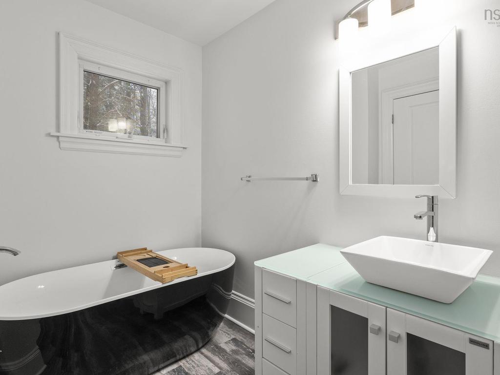 












44 DAKIN Drive

,
Halifax,




NS
B3M 2C9

